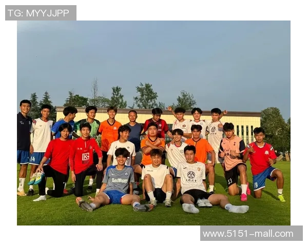 武汉足球队与重庆足球队赛后复盘分析比赛经验与战术调整探讨 武汉足球队与重庆足球队赛后复盘分析比赛经验与战术调整探讨