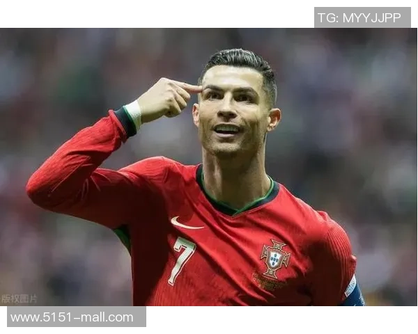 足球明星中谁曾以12号球员身份闪耀绿茵场的传奇故事 足球明星中谁曾以12号球员身份闪耀绿茵场的传奇故事