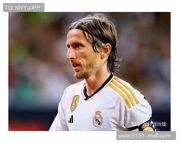 足球明星在知乎分享人生经验与足球技巧引发热议与粉丝互动 足球明星在知乎分享人生经验与足球技巧引发热议与粉丝互动