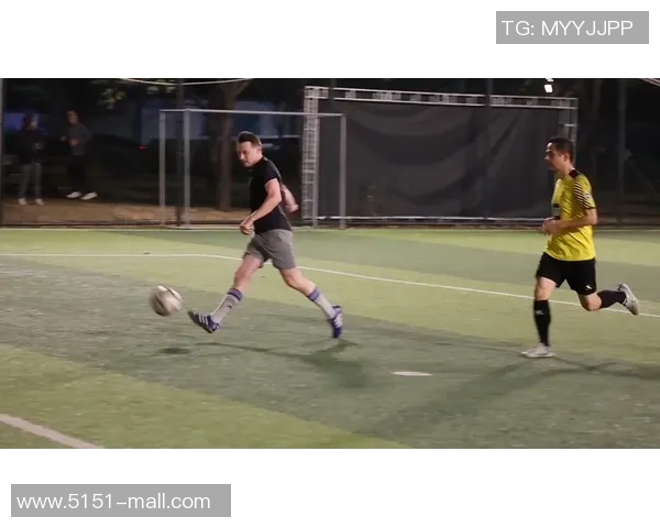 足球明星解说挑战视频揭秘幕后趣事与精彩瞬间大盘点 足球明星解说挑战视频揭秘幕后趣事与精彩瞬间大盘点