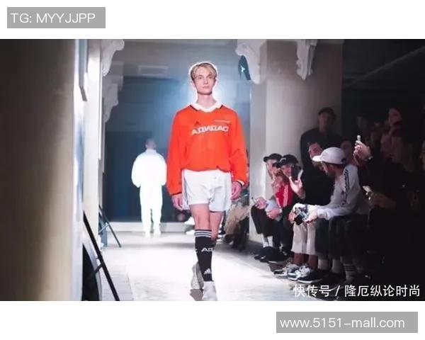 足球明星短裤高清图片展示运动魅力与时尚风采的完美结合 足球明星短裤高清图片展示运动魅力与时尚风采的完美结合